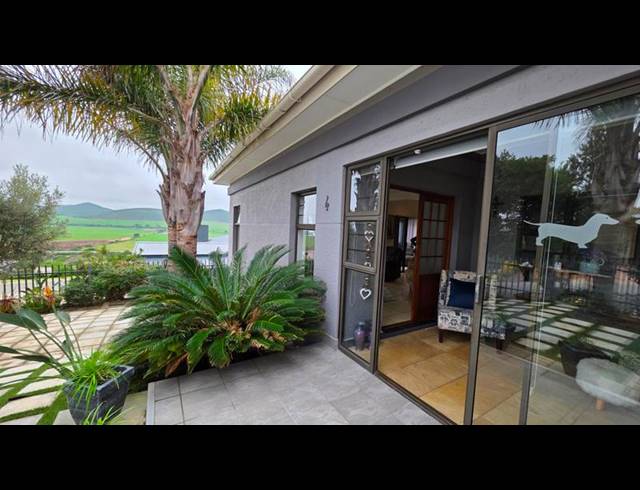 3 BEDROOM HOUSE FOR SALE IN REEBOK